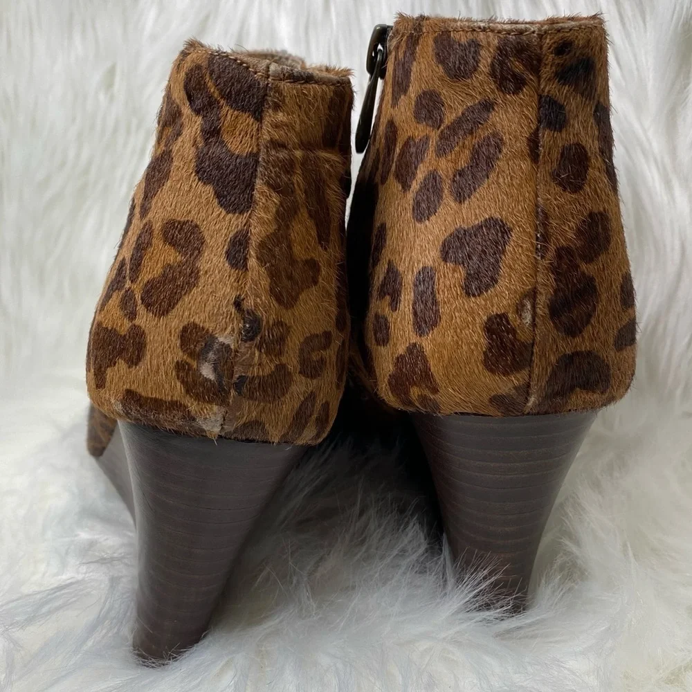 Adrienne Vittadini Sarah Leopard Wedges Size 10